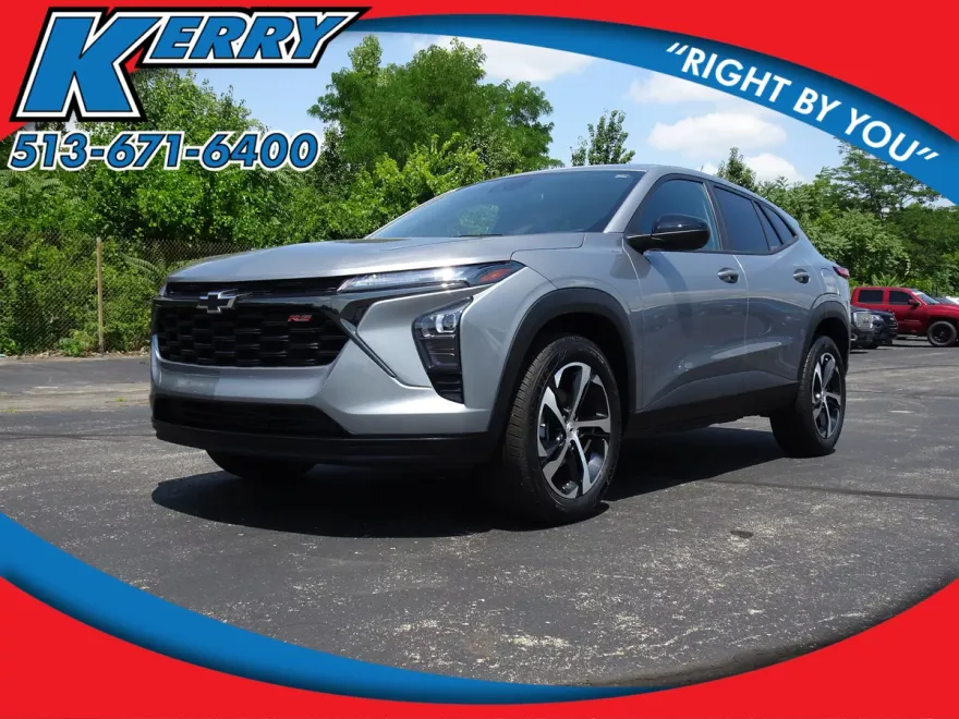 2024 Chevrolet Trax photo 1