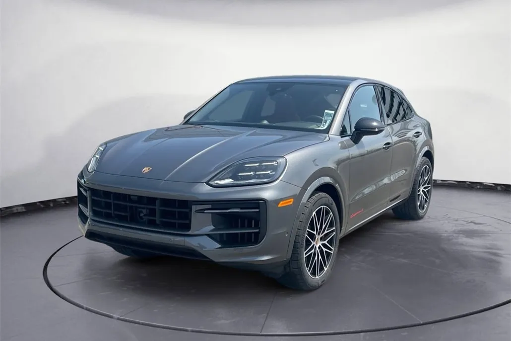 2025 Porsche Cayenne Coupe S photo 1