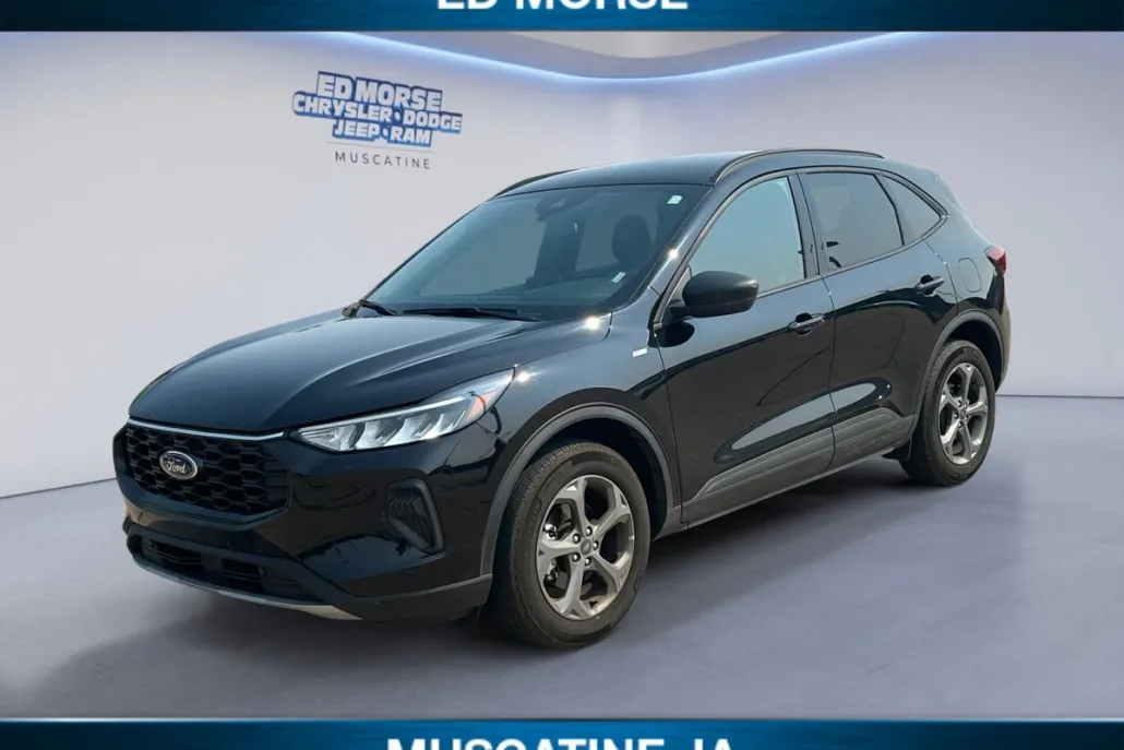 2025 Ford Escape ST-Line photo 1