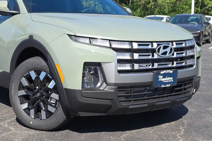 2026 Hyundai Santa Cruz SE photo 1