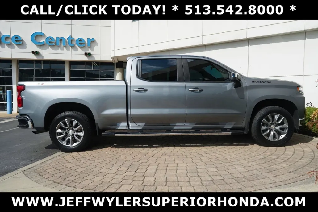 2021 Chevrolet Silverado 1500 LT photo 1