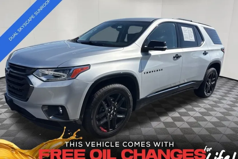 2020 Chevrolet Traverse Premier photo 1