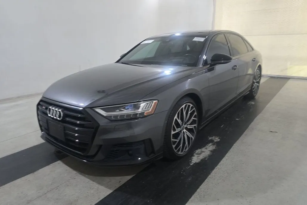 2021 Audi S8 4.0T photo 1