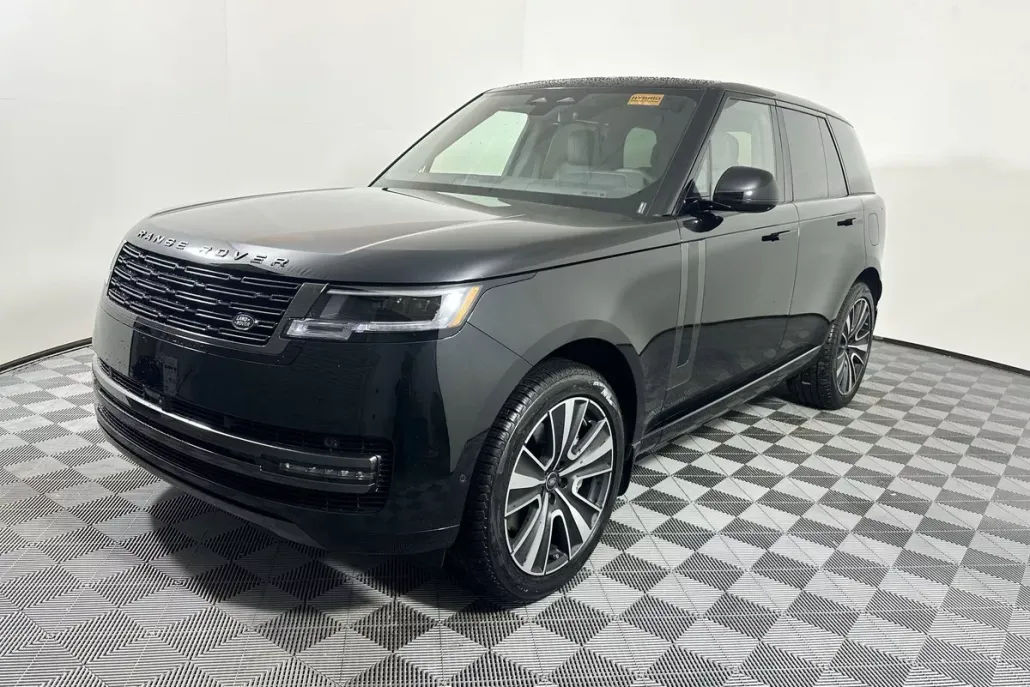 2025 Land Rover Range Rover SE photo 1
