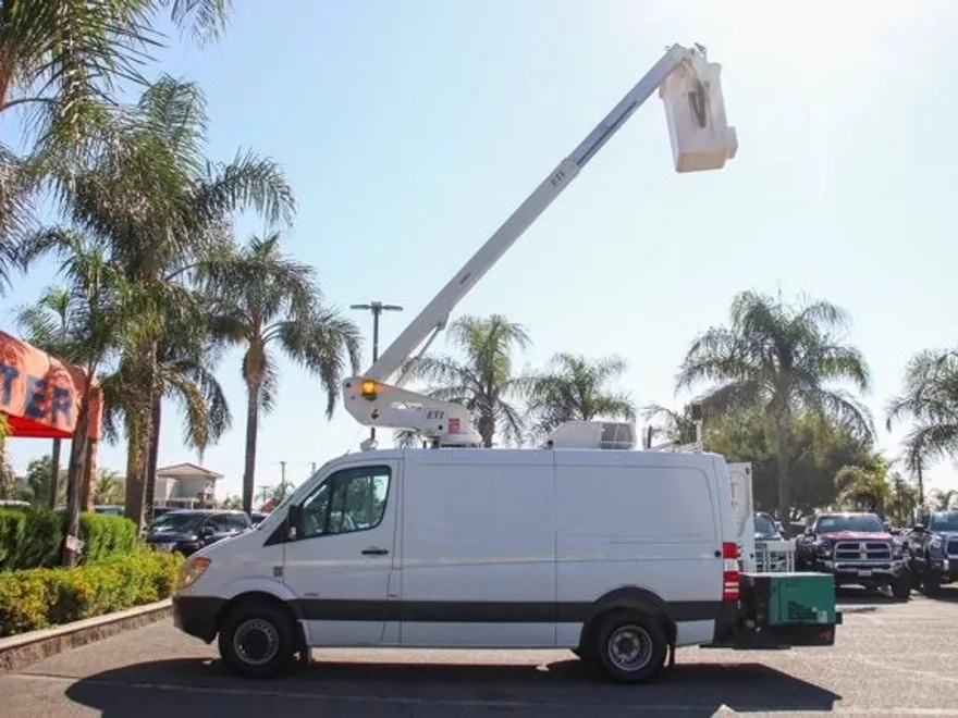 2012 Mercedes Benz Sprinter 3500 170 WB photo 1