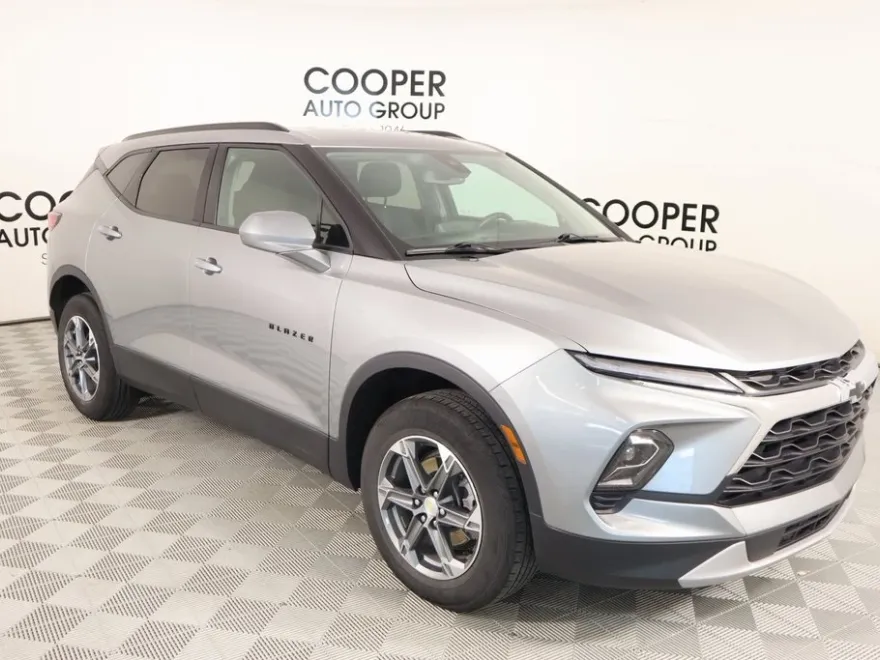 2023 Chevrolet Blazer 2LT photo 1