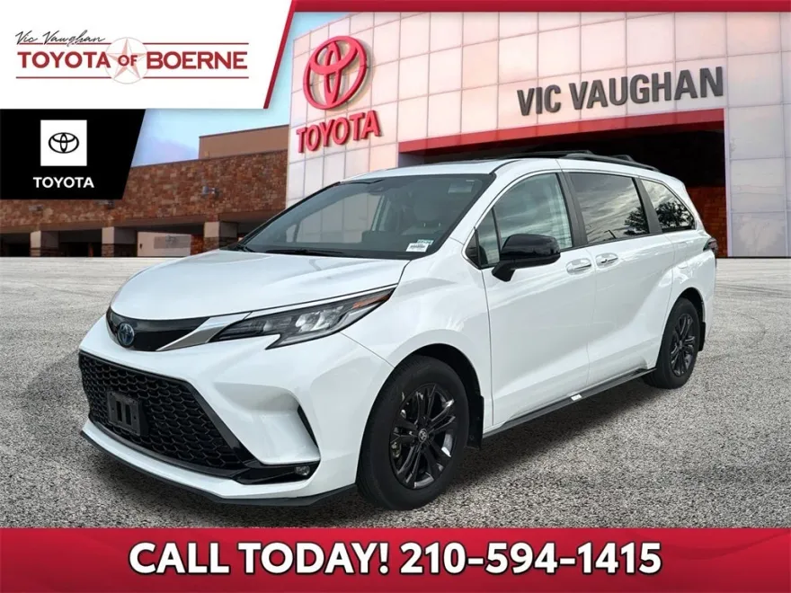 2024 Toyota Sienna XSE photo 1