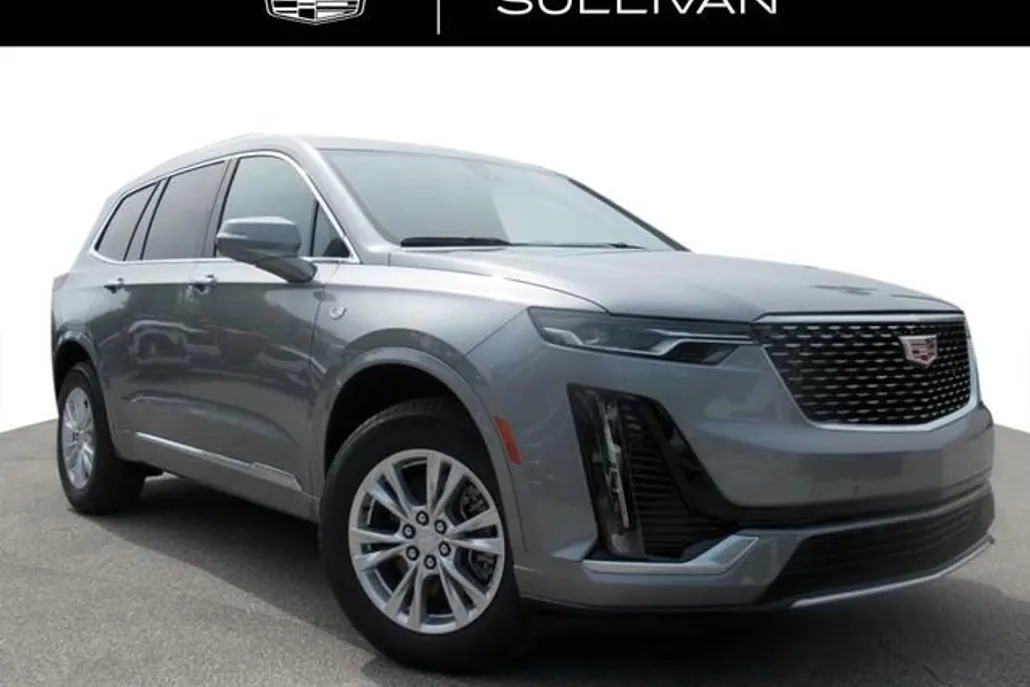 2025 Cadillac XT6 Luxury photo 1