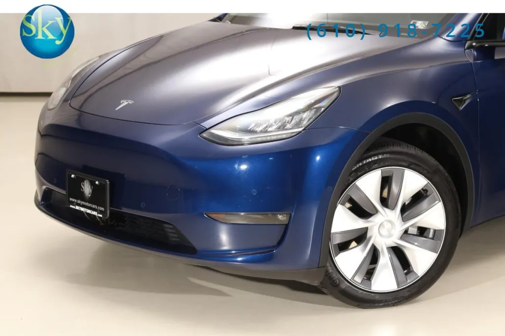2022 Tesla Model Y Long Range photo 1