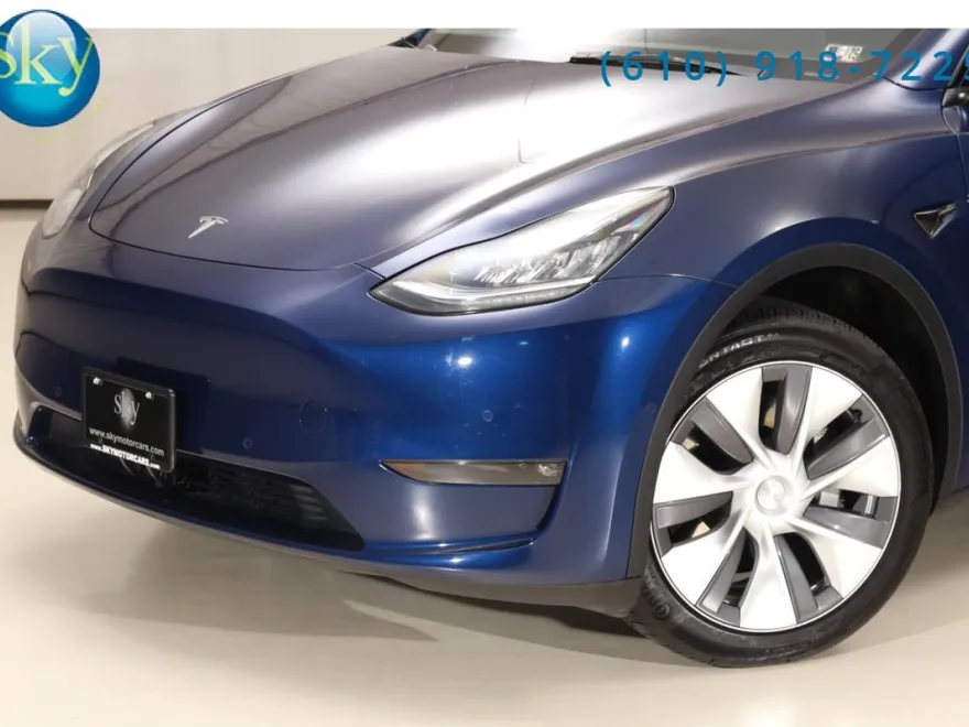 2022 Tesla Model Y Long Range photo 1