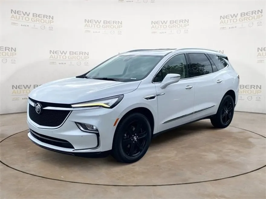 2023 Buick Enclave Essence photo 1