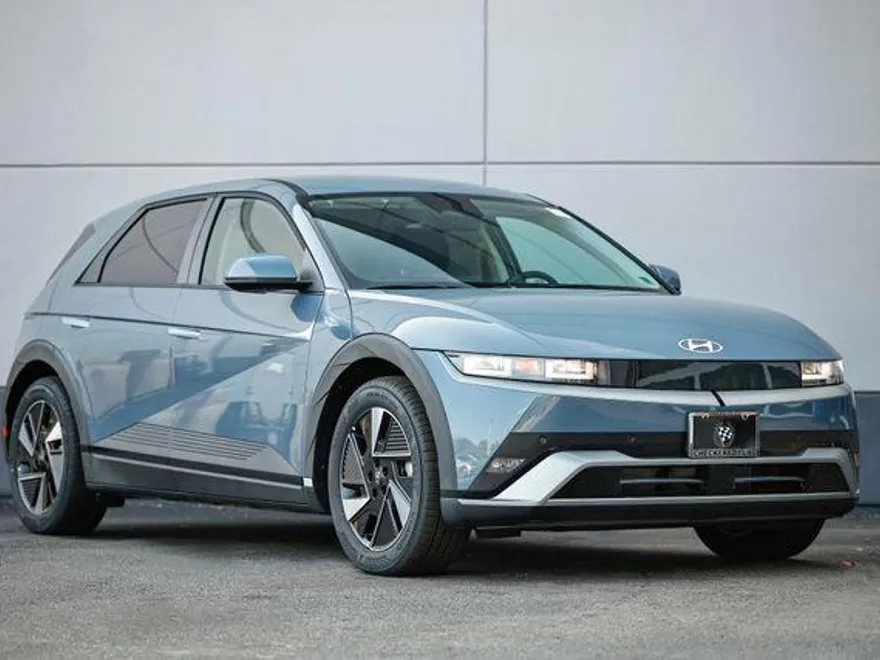 2025 Hyundai Ioniq 5 SE photo 1
