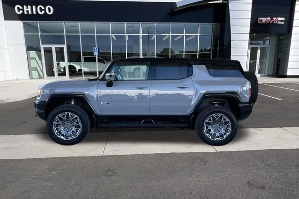 2025 Gmc Hummer EV photo 1