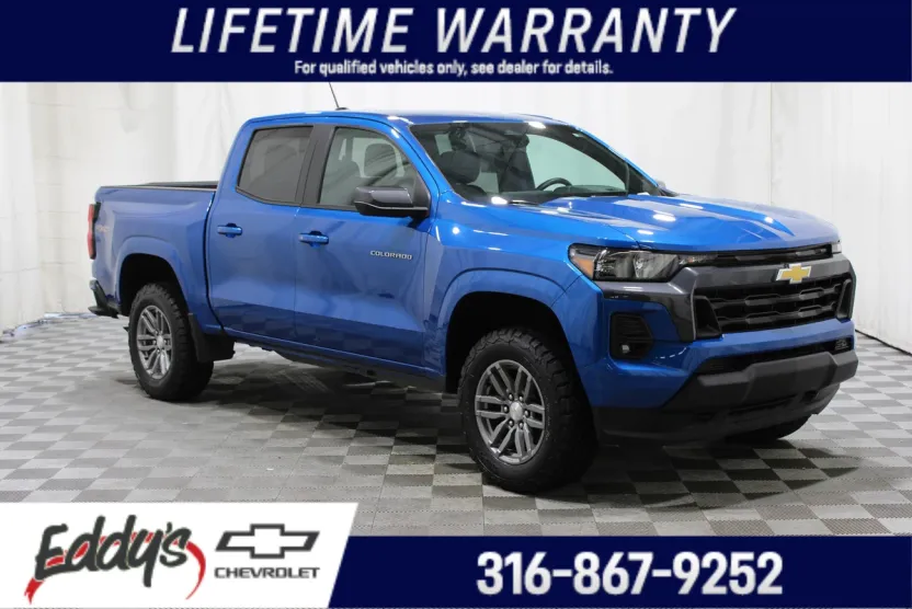 2024 Chevrolet Colorado LT photo 1