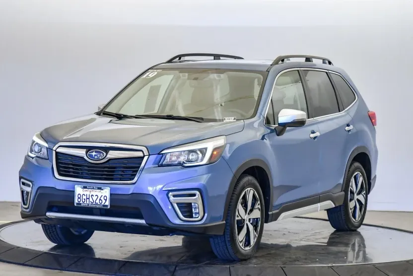 2019 Subaru Forester Touring photo 1