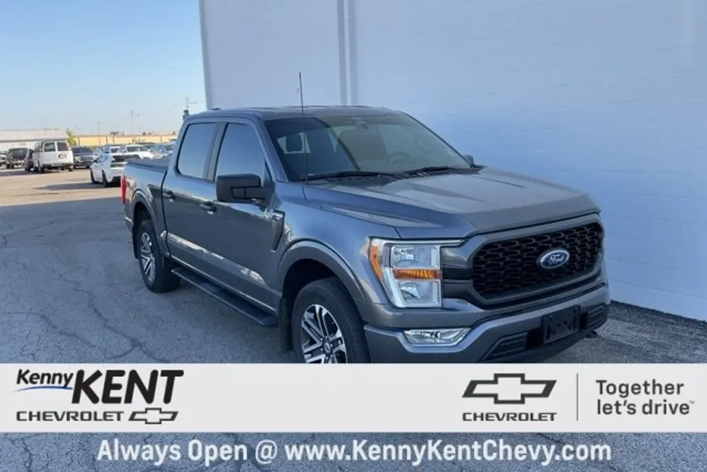2022 Ford F-150 XL photo 1