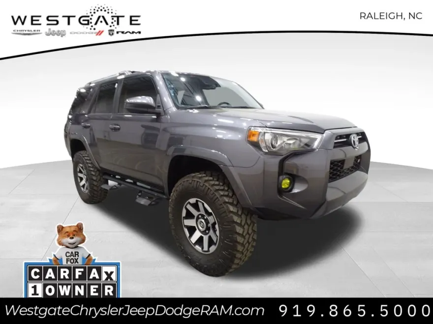 2023 Toyota 4Runner SR5 photo 1