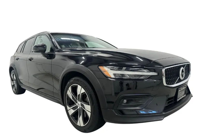2020 Volvo V60 Cross Country T5 AWD photo 1