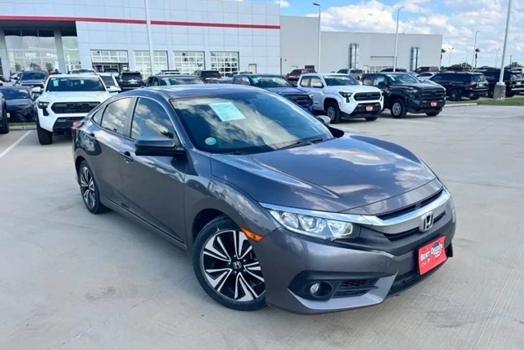 2018 Honda Civic EX-T photo 1