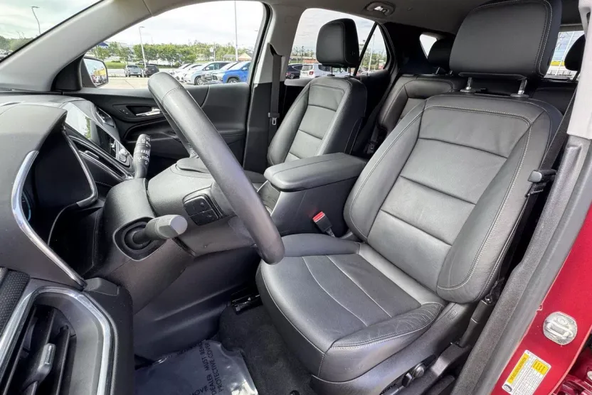 2020 Chevrolet Equinox Premier photo 1