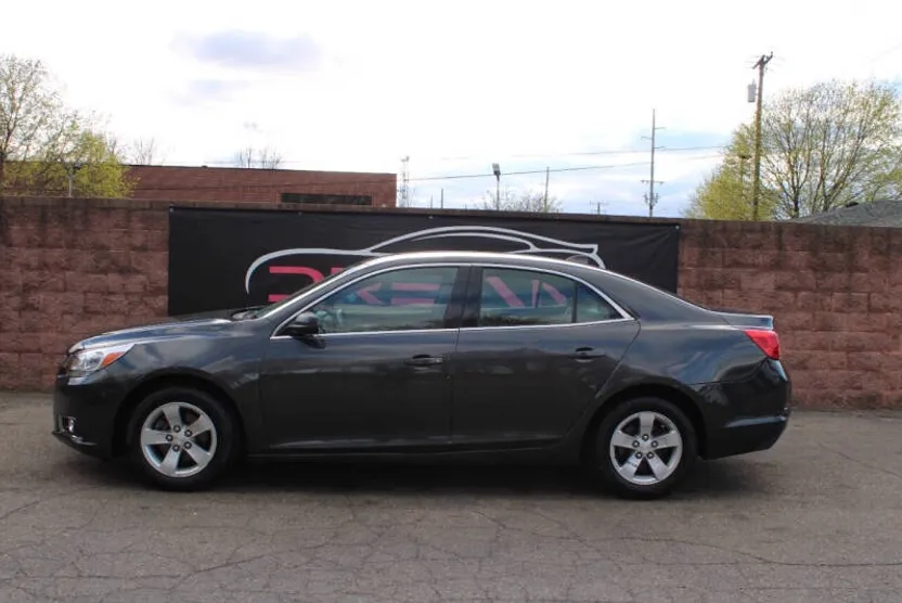 2014 Chevrolet Malibu LS photo 1
