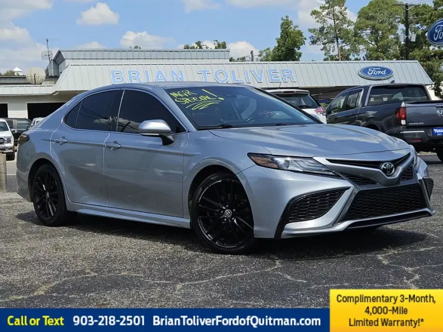 2023 Toyota Camry XSE photo 1