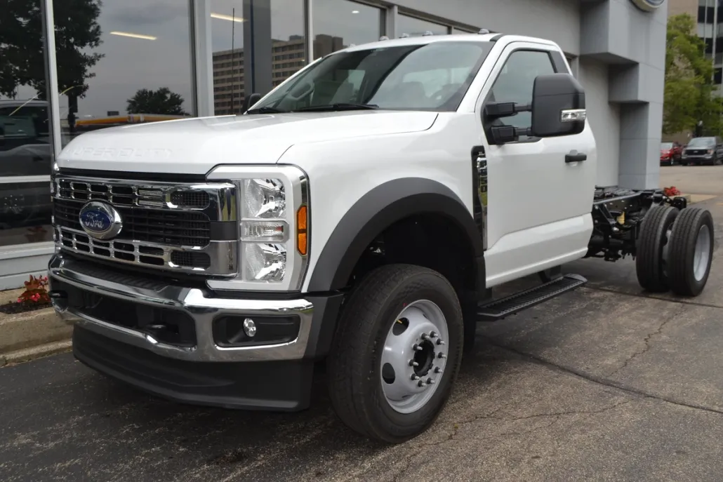 2024 Ford F-550 XL photo 1