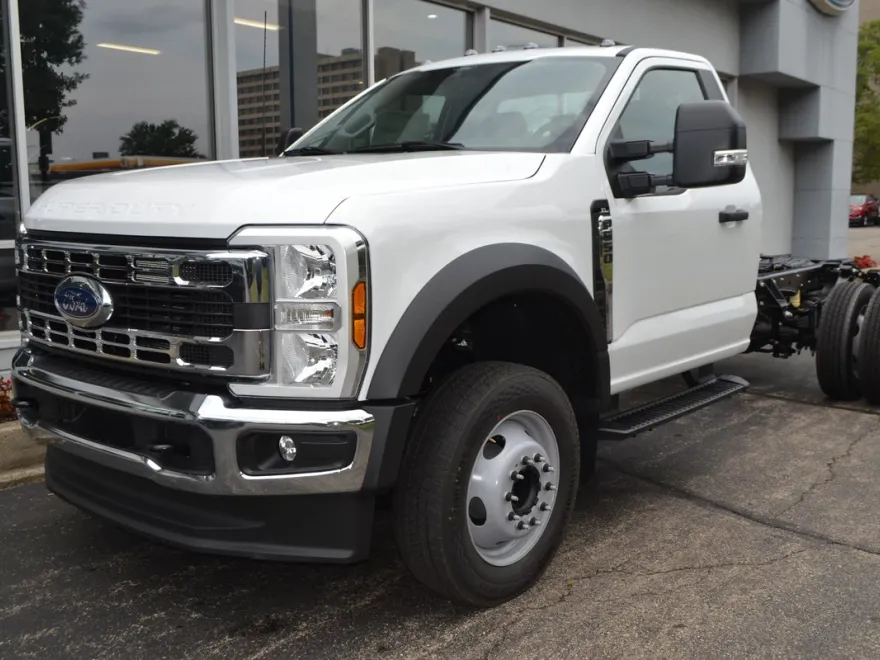 2024 Ford F-550 XL photo 1