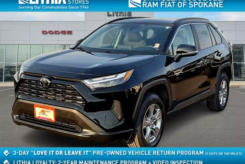 2024 Toyota RAV4 XLE photo 1