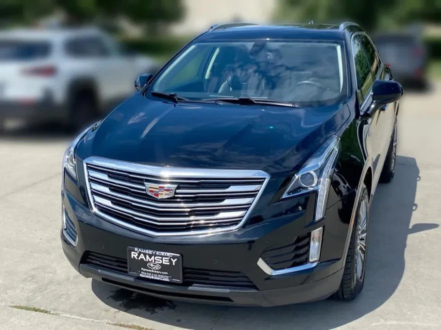 2017 Cadillac XT5 Luxury photo 1