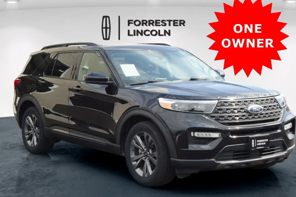 2022 Ford Explorer XLT photo 1