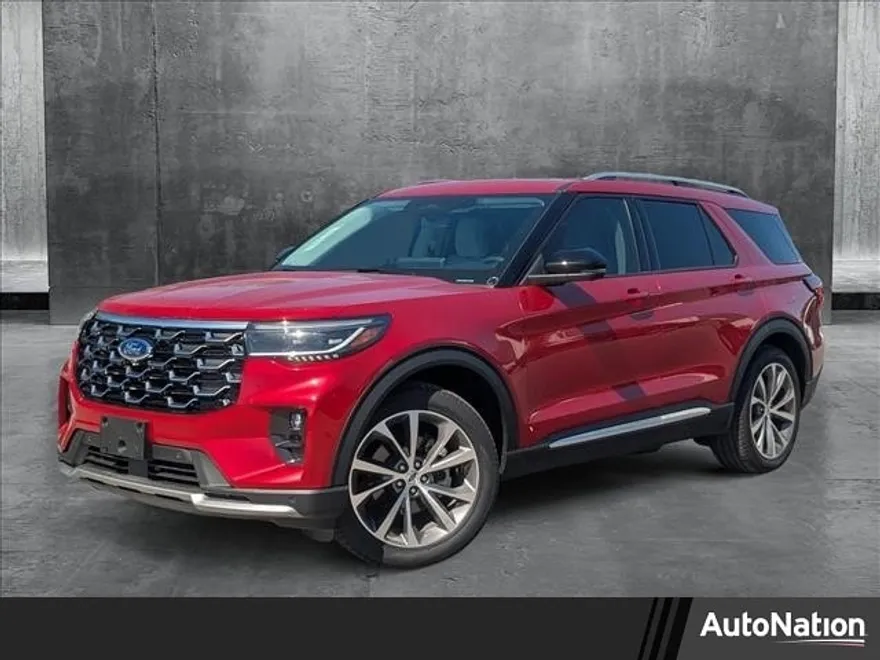 2025 Ford Explorer Platinum photo 1