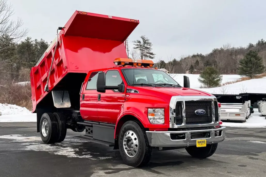 2023 Ford F-650 SuperCab Crew Cab photo 1