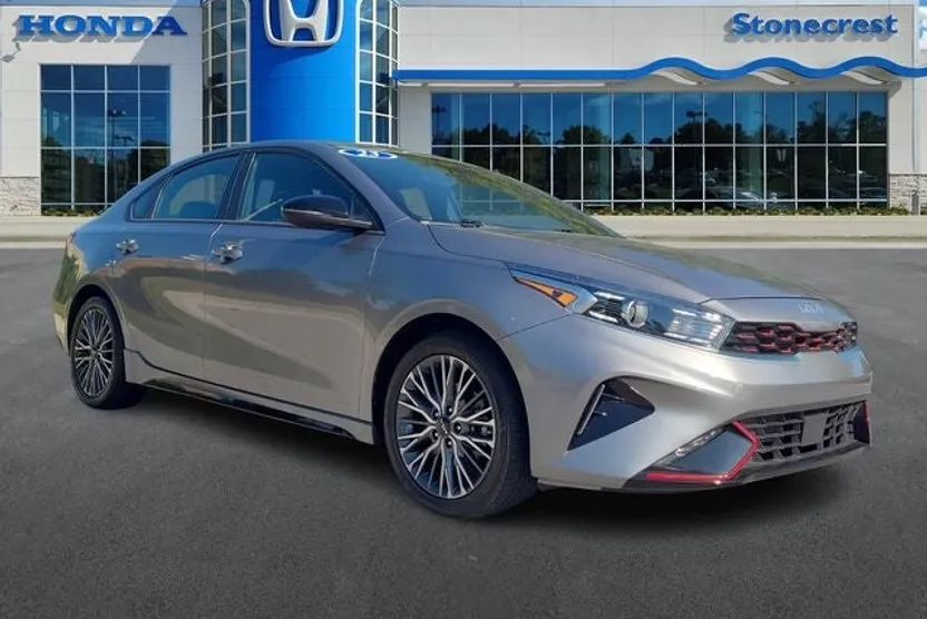 2023 Kia Forte GT-Line photo 1