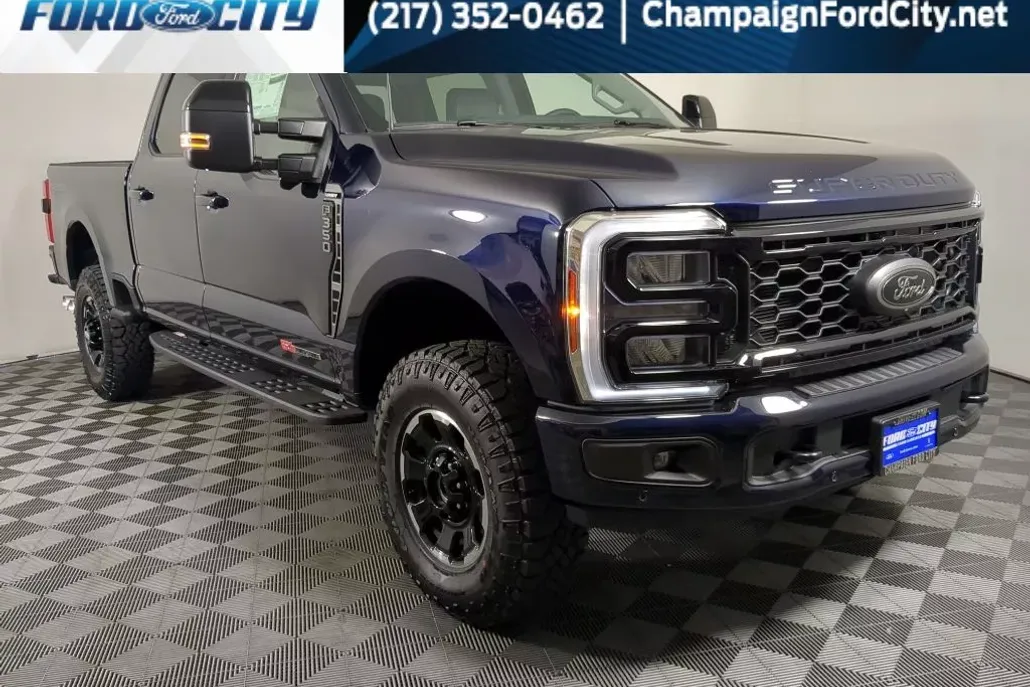 2025 Ford F-350 Lariat photo 1