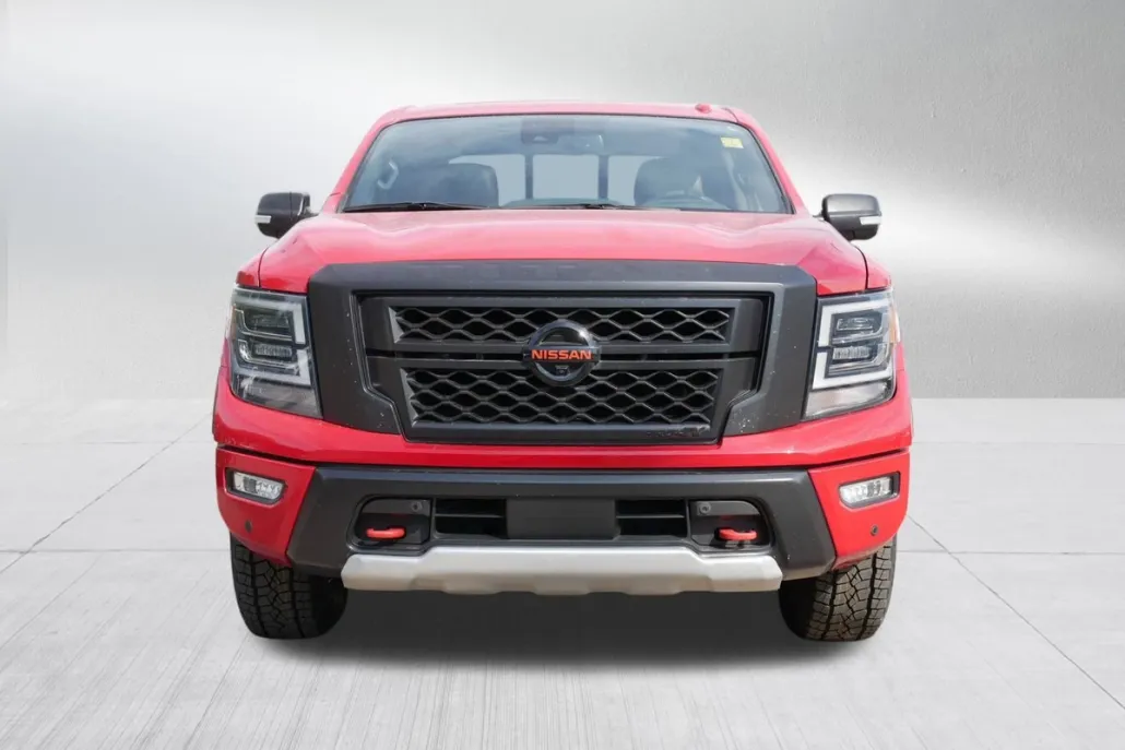 2021 Nissan Titan PRO-4X photo 1