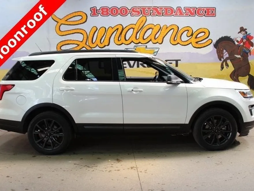2018 Ford Explorer XLT photo 1