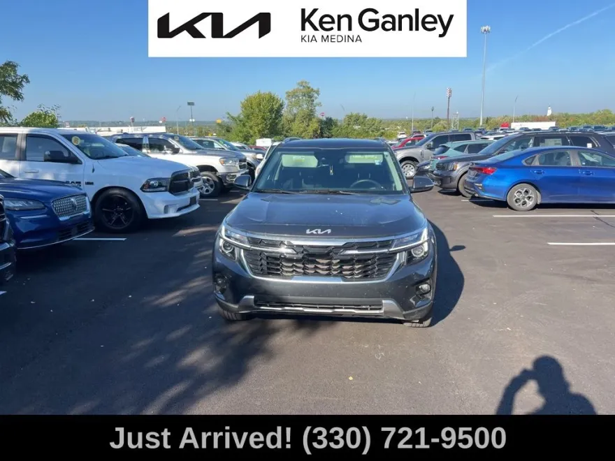 2024 Kia Seltos EX photo 1