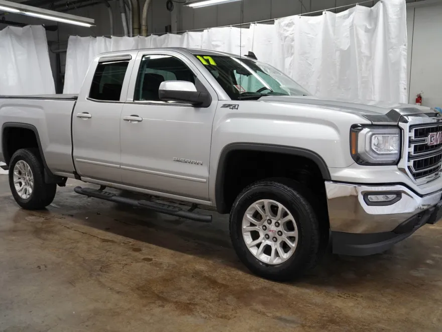 2017 Gmc Sierra 1500 SLE photo 1