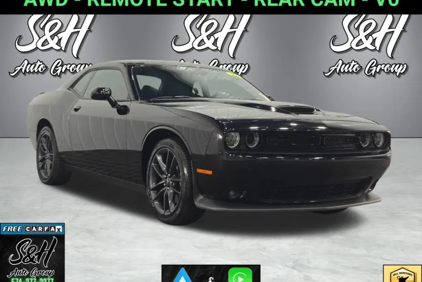 2022 Dodge Challenger GT photo 1