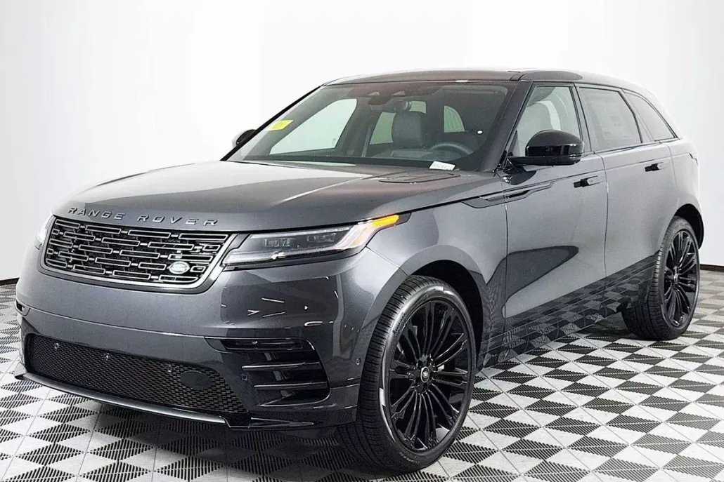 2026 Land Rover Range Rover Velar SE photo 1