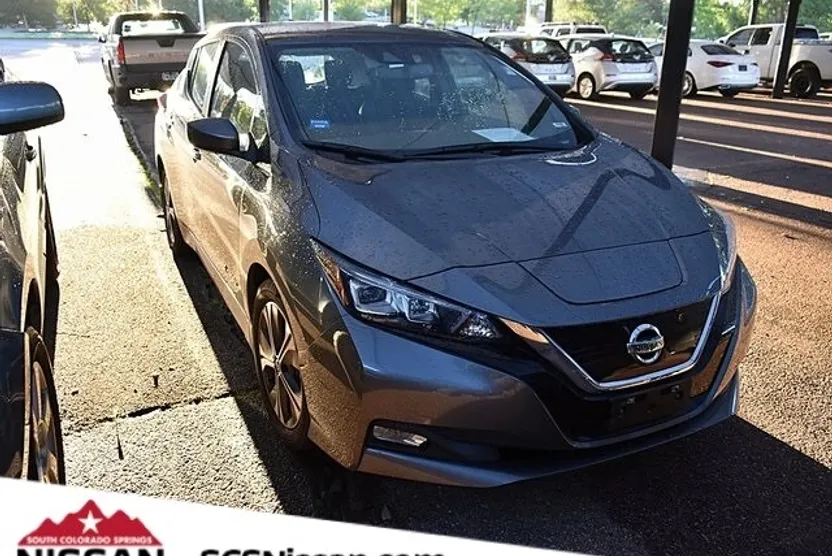 2019 Nissan Leaf SV photo 1