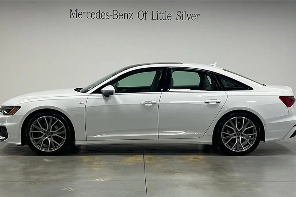 2022 Audi A6 Quattro Premium Plus photo 1