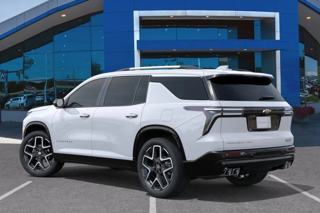 2026 Chevrolet Traverse High Country photo 1