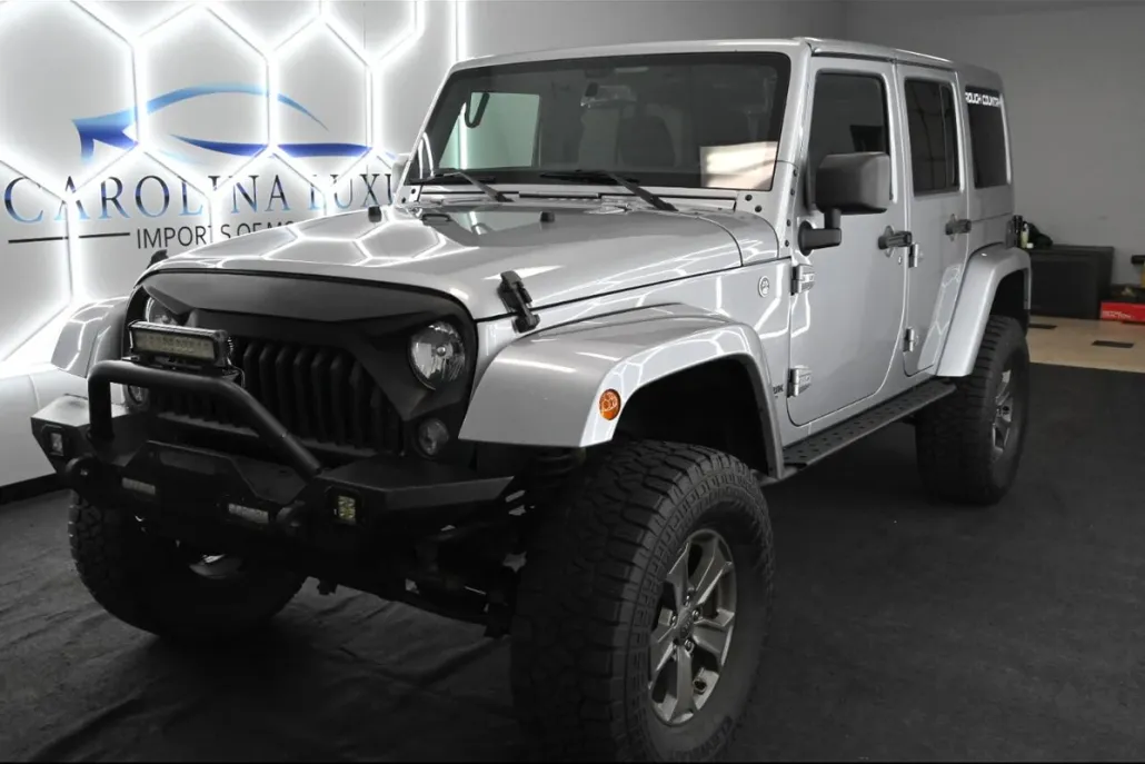 2018 Jeep Wrangler Unlimited Golden Eagle photo 1