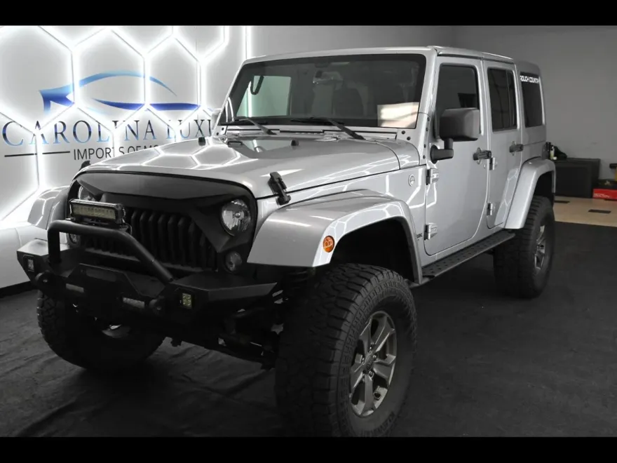 2018 Jeep Wrangler Unlimited Golden Eagle photo 1