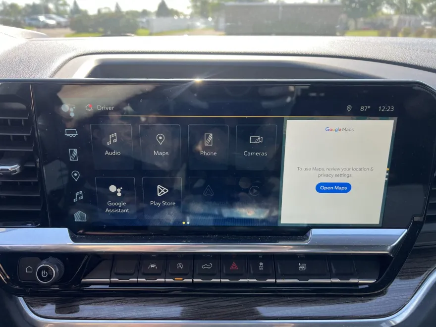 2022 Chevrolet Silverado 1500 LT photo 1
