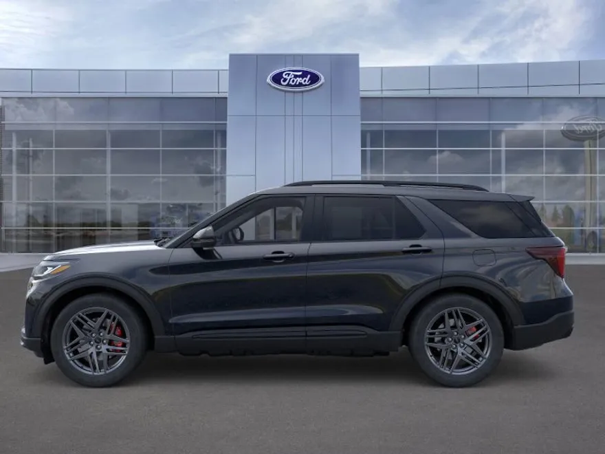 2025 Ford Explorer ST photo 1