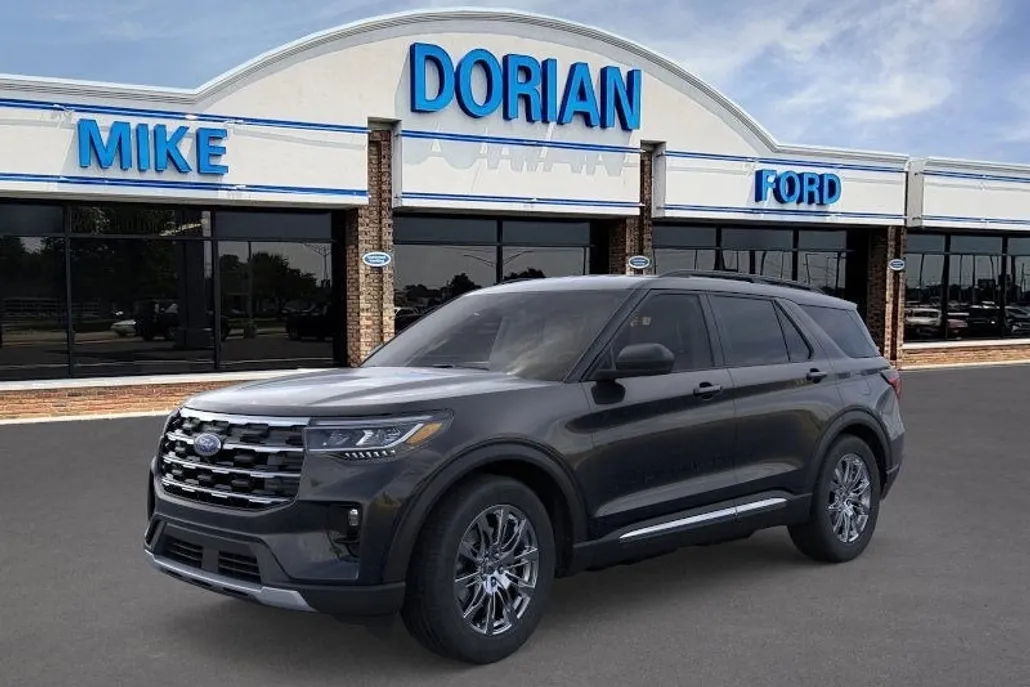 2025 Ford Explorer photo 1