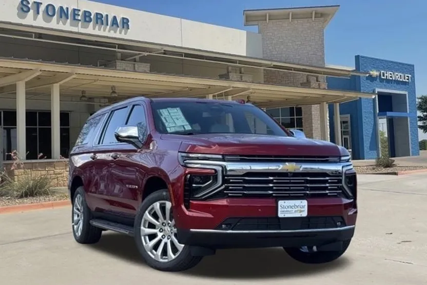2025 Chevrolet Suburban Premier photo 1